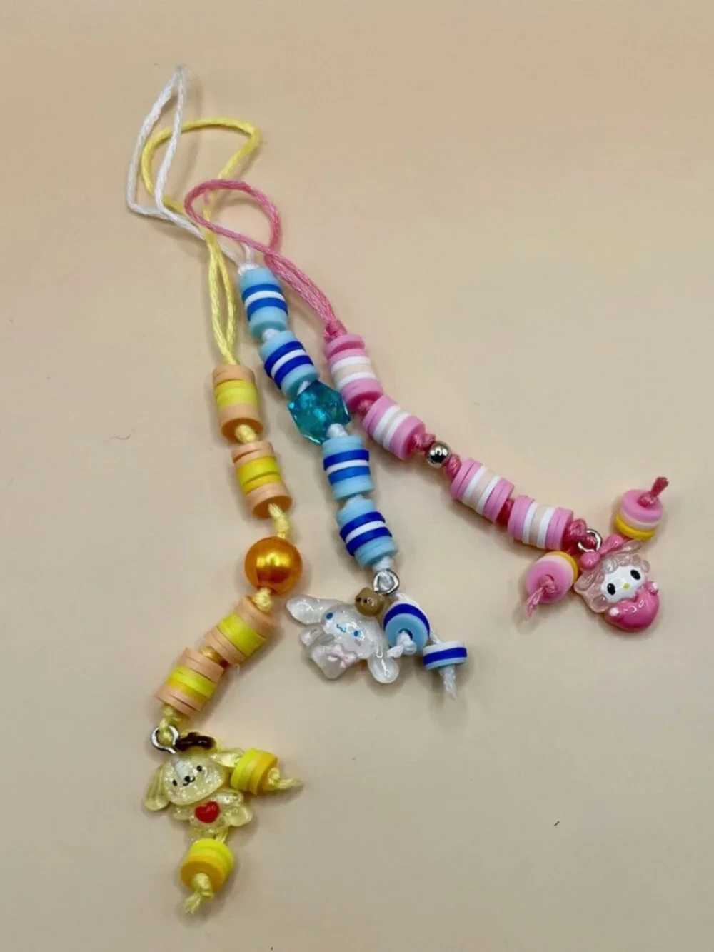Sanrio Pochacco HELLO KITTY Kuromi My Melody & MORE!!! Keychain Clip Bag Set